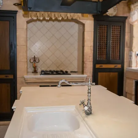 3 Bedroom Farmhouse With Private Pool In Zebbug Gozo 