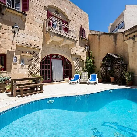 度假居 3 Bedroom Farmhouse With Private Pool In Zebbug Gozo