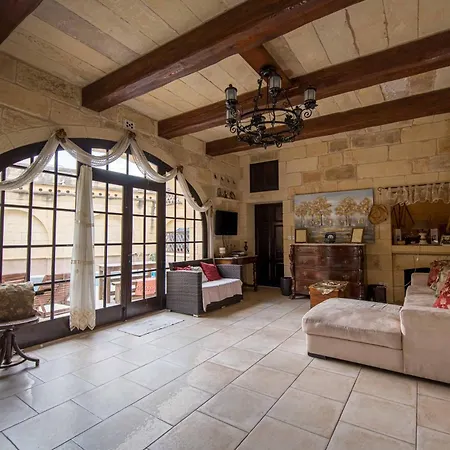  3 Bedroom Farmhouse With Private Pool In Zebbug Gozo